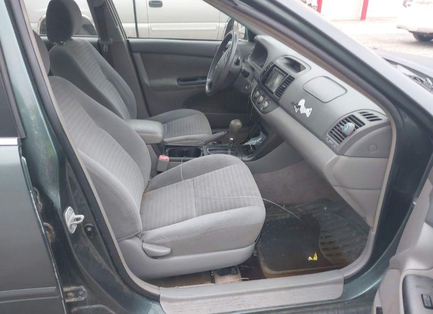 Photo 5 of 2006 Toyota Camry LE (VIN 4T1BE32K26U141286)