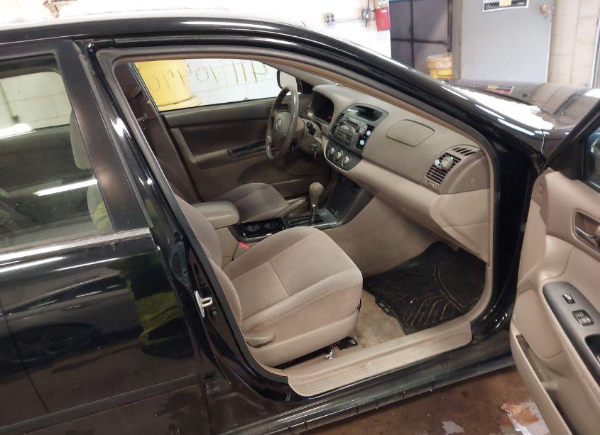 Photo 5 of 2006 Toyota Camry LE (VIN 4T1BE32K26U158153)