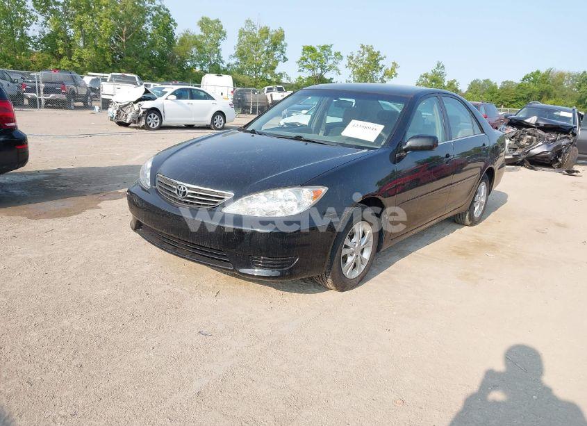 Photo 2 of 2006 Toyota Camry LE (VIN 4T1BE32K26U159688)