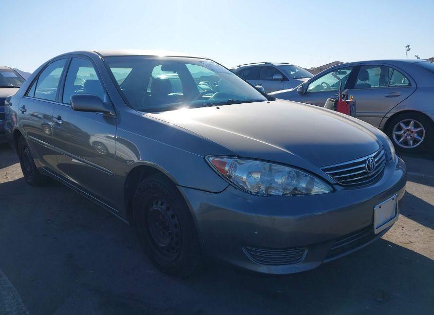 2006 Toyota Camry LE (VIN 4T1BE32K26U655851) main photo