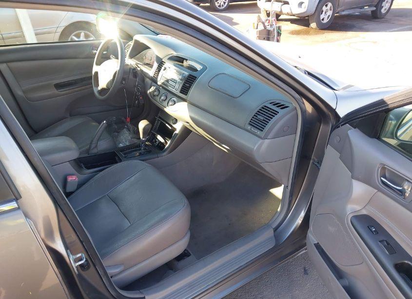 Photo 5 of 2006 Toyota Camry LE (VIN 4T1BE32K26U655851)