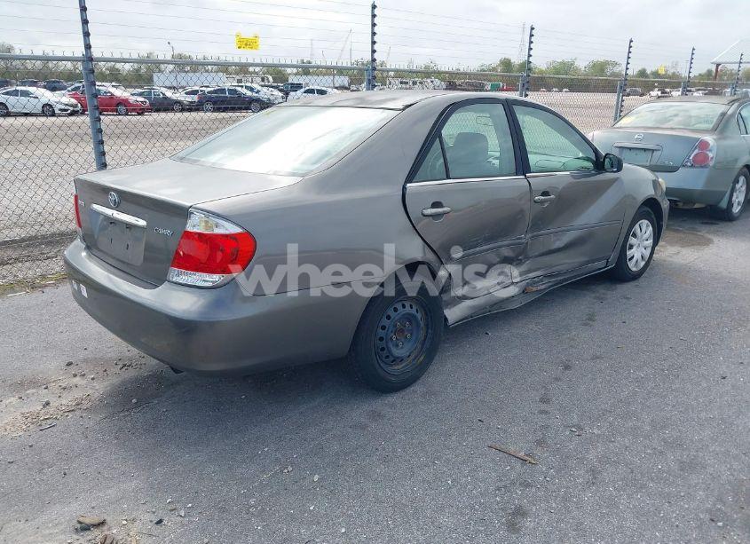 Photo 4 of 2006 Toyota Camry STD (VIN 4T1BE32K26U677543)