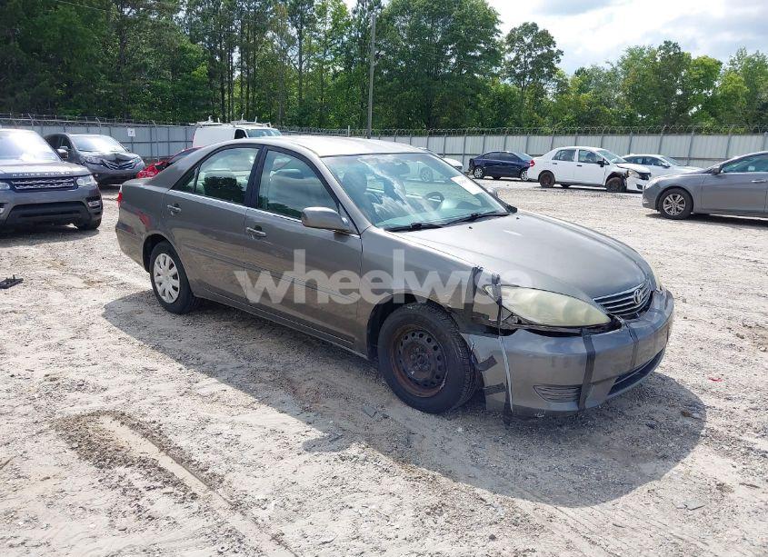 2006 Toyota Camry STD (VIN 4T1BE32K26U748739) main photo