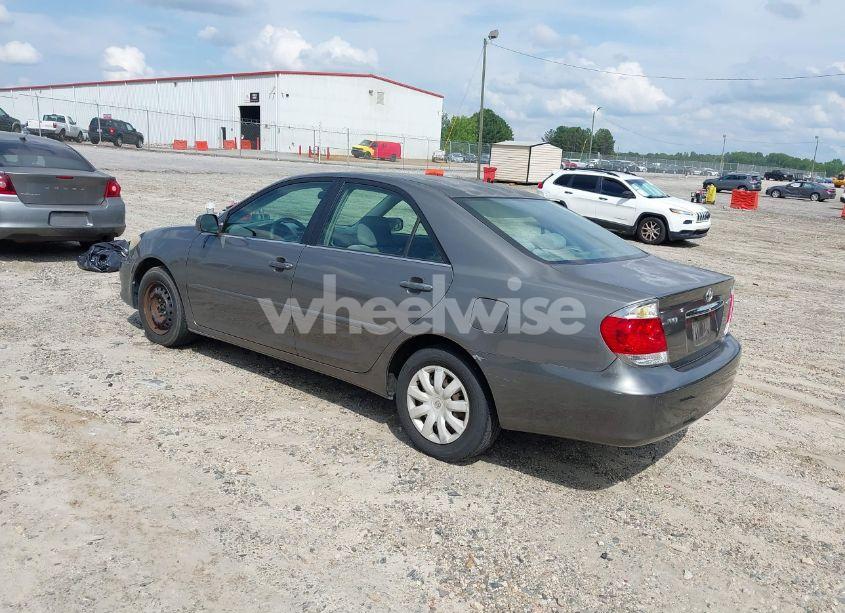 Photo 3 of 2006 Toyota Camry STD (VIN 4T1BE32K26U748739)