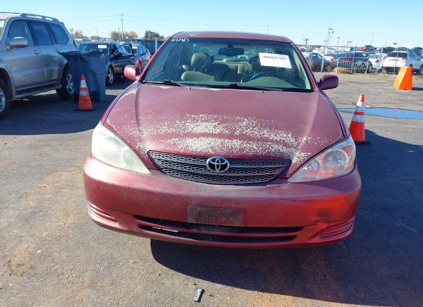 Photo 6 of 2002 Toyota Camry LE (VIN 4T1BE32K32U006747)