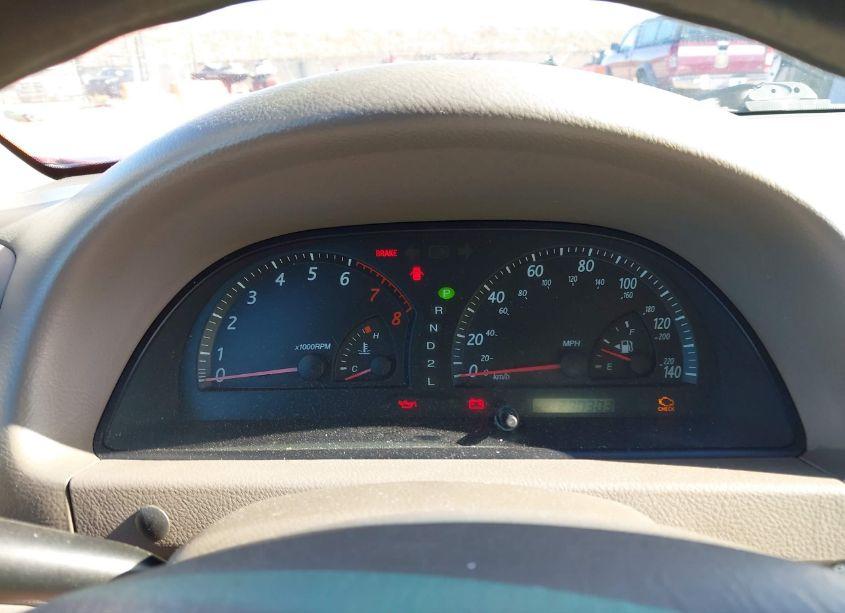 Photo 7 of 2002 Toyota Camry LE (VIN 4T1BE32K32U006747)