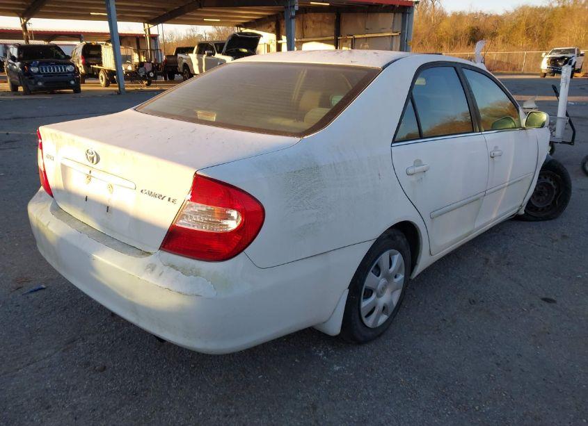 Photo 4 of 2002 Toyota Camry LE (VIN 4T1BE32K32U072585)