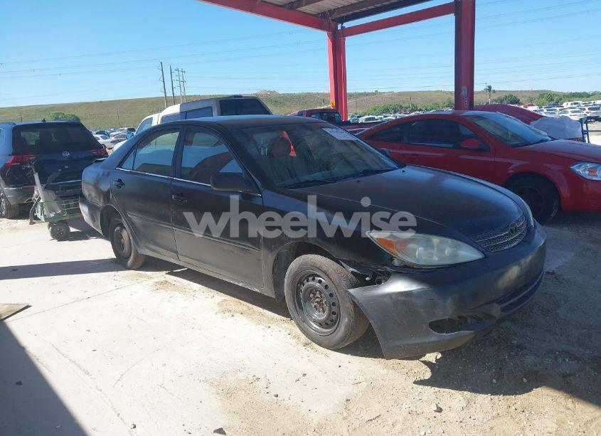 Photo 6 of 2002 Toyota Camry LE (VIN 4T1BE32K32U079360)