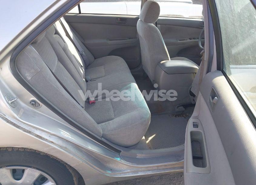 Photo 8 of 2002 Toyota Camry LE (VIN 4T1BE32K32U115211)