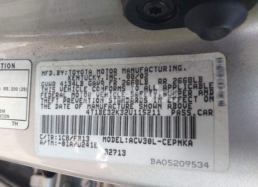 Photo 9 of 2002 Toyota Camry LE (VIN 4T1BE32K32U115211)