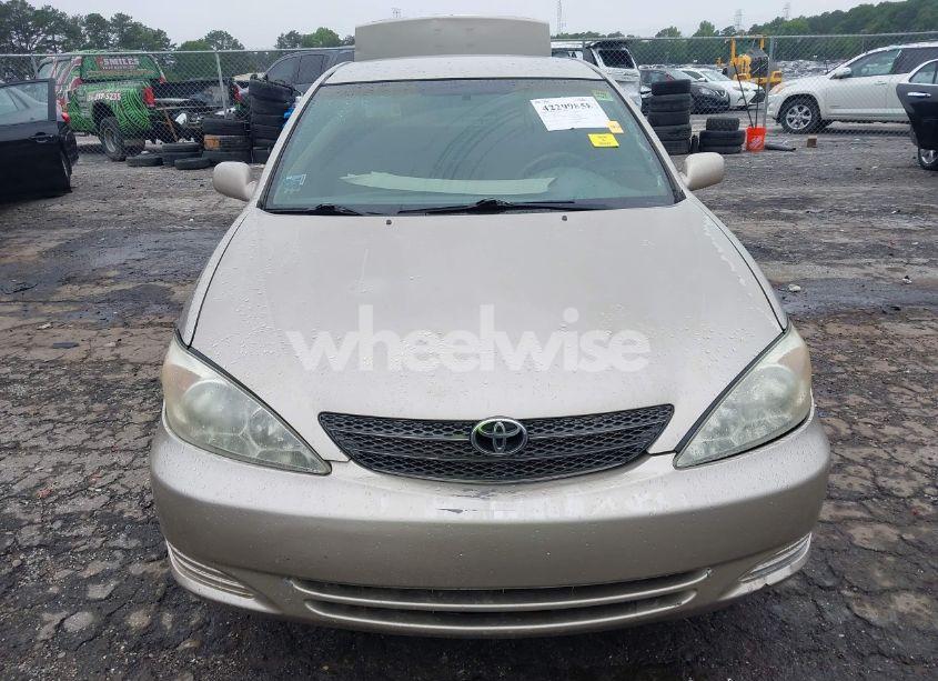 Photo 12 of 2002 Toyota Camry LE (VIN 4T1BE32K32U529122)