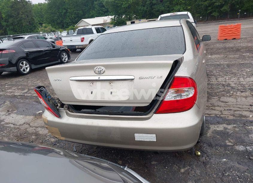 Photo 16 of 2002 Toyota Camry LE (VIN 4T1BE32K32U529122)