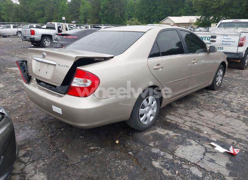 Photo 4 of 2002 Toyota Camry LE (VIN 4T1BE32K32U529122)