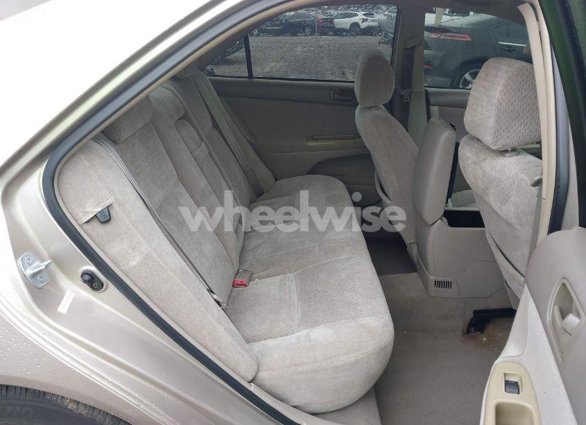 Photo 8 of 2002 Toyota Camry LE (VIN 4T1BE32K32U529122)