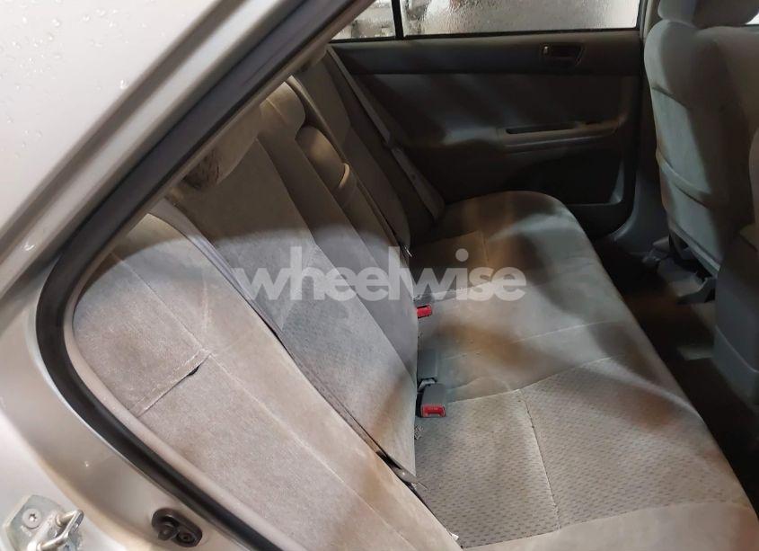 Photo 8 of 2002 Toyota Camry LE (VIN 4T1BE32K32U595430)