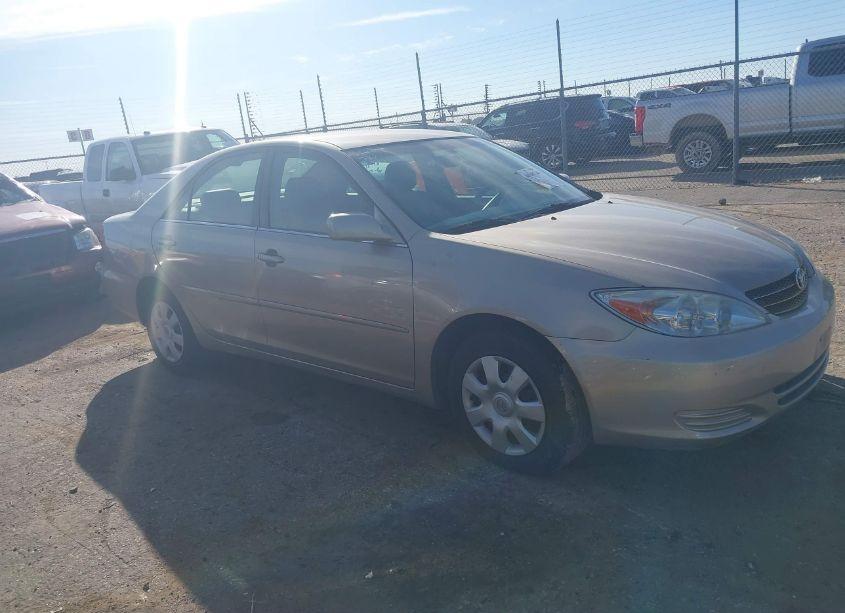 Photo 13 of 2003 Toyota Camry LE (VIN 4T1BE32K33U119065)
