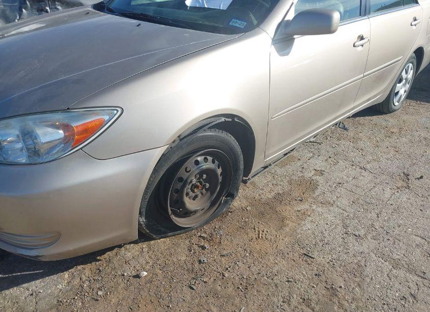 Photo 6 of 2003 Toyota Camry LE (VIN 4T1BE32K33U119065)