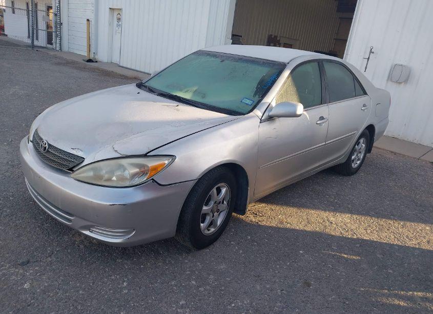 Photo 2 of 2003 Toyota Camry LE (VIN 4T1BE32K33U130230)