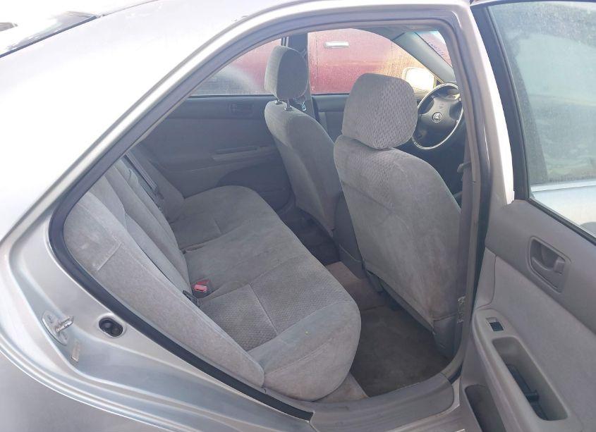Photo 8 of 2003 Toyota Camry LE (VIN 4T1BE32K33U130230)