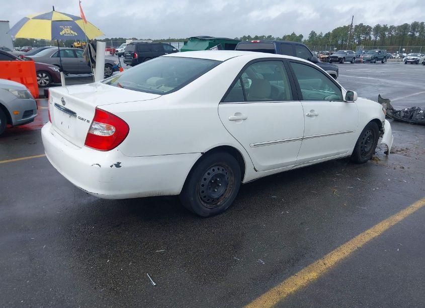 Photo 4 of 2003 Toyota Camry XLE (VIN 4T1BE32K33U141261)