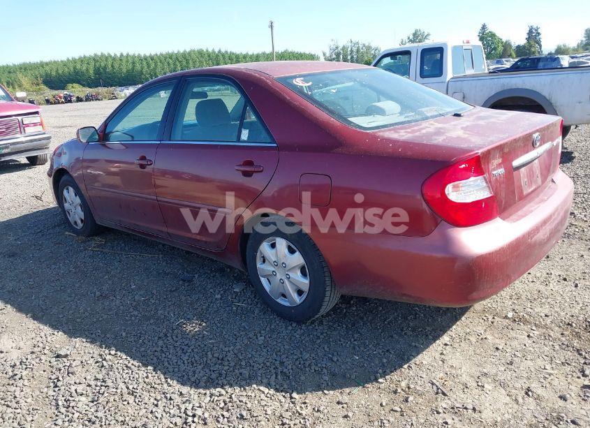 Photo 3 of 2003 Toyota Camry LE (VIN 4T1BE32K33U147710)