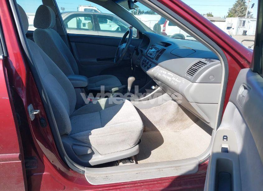 Photo 5 of 2003 Toyota Camry LE (VIN 4T1BE32K33U147710)