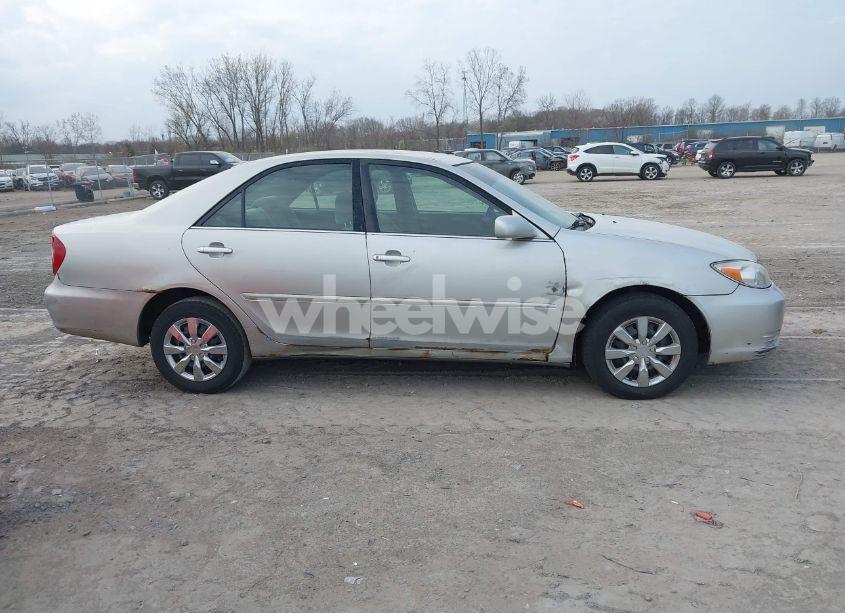 Photo 13 of 2003 Toyota Camry LE (VIN 4T1BE32K33U168539)