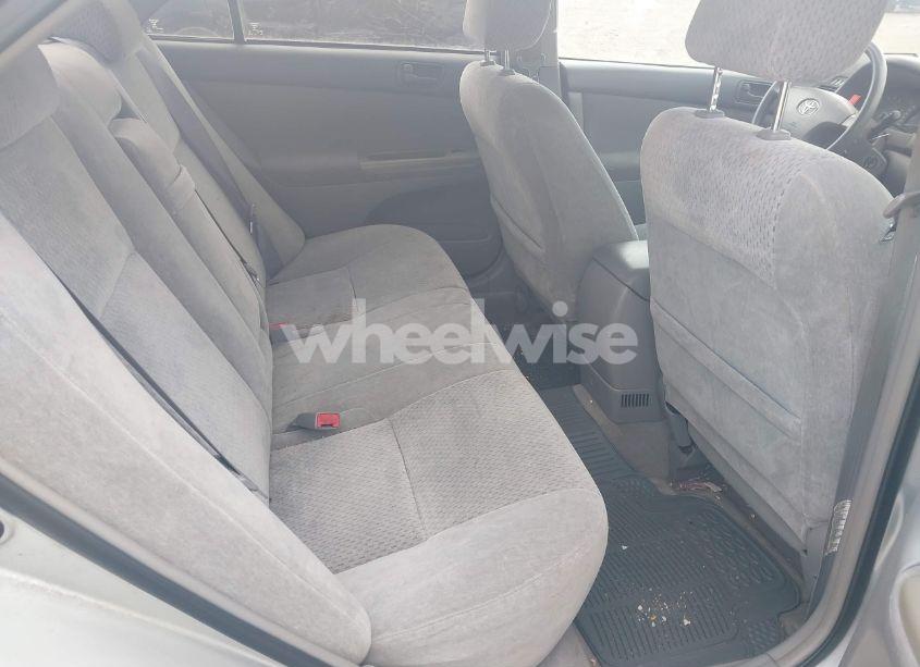 Photo 8 of 2003 Toyota Camry LE (VIN 4T1BE32K33U170338)