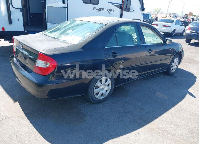 Photo 4 of 2003 Toyota Camry LE (VIN 4T1BE32K33U193960)