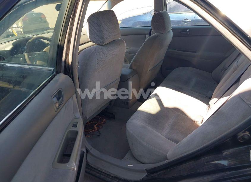 Photo 8 of 2003 Toyota Camry LE (VIN 4T1BE32K33U193960)