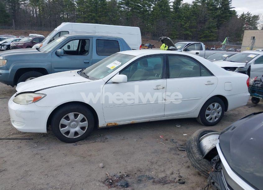 Photo 14 of 2003 Toyota Camry LE (VIN 4T1BE32K33U219697)