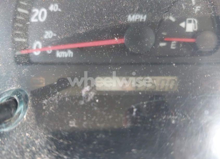 Photo 15 of 2003 Toyota Camry LE (VIN 4T1BE32K33U219697)