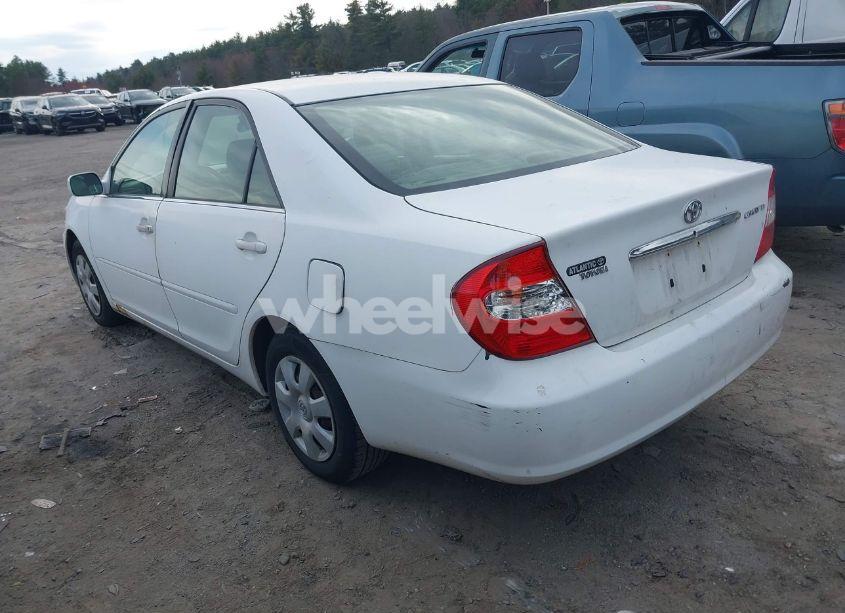 Photo 3 of 2003 Toyota Camry LE (VIN 4T1BE32K33U219697)