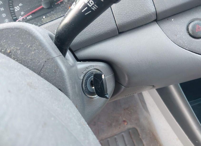 Photo 11 of 2003 Toyota Camry LE (VIN 4T1BE32K33U227329)