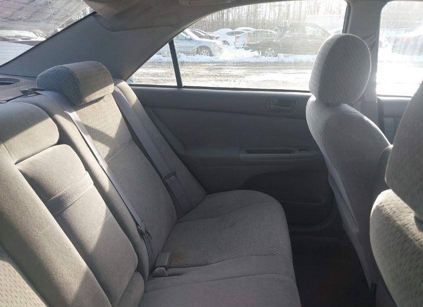 Photo 8 of 2003 Toyota Camry LE (VIN 4T1BE32K33U227329)