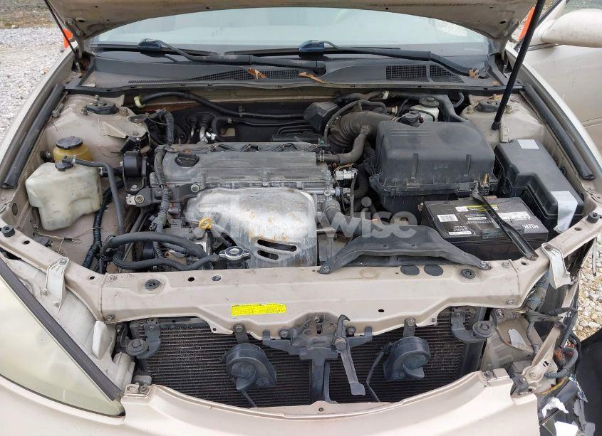 Photo 10 of 2003 Toyota Camry LE (VIN 4T1BE32K33U234104)