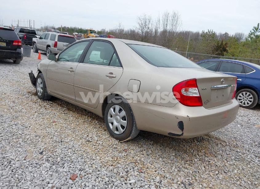 Photo 3 of 2003 Toyota Camry LE (VIN 4T1BE32K33U234104)