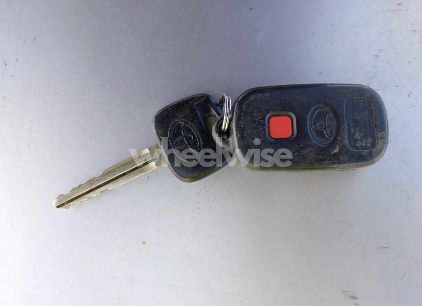 Photo 11 of 2003 Toyota Camry LE (VIN 4T1BE32K33U645857)