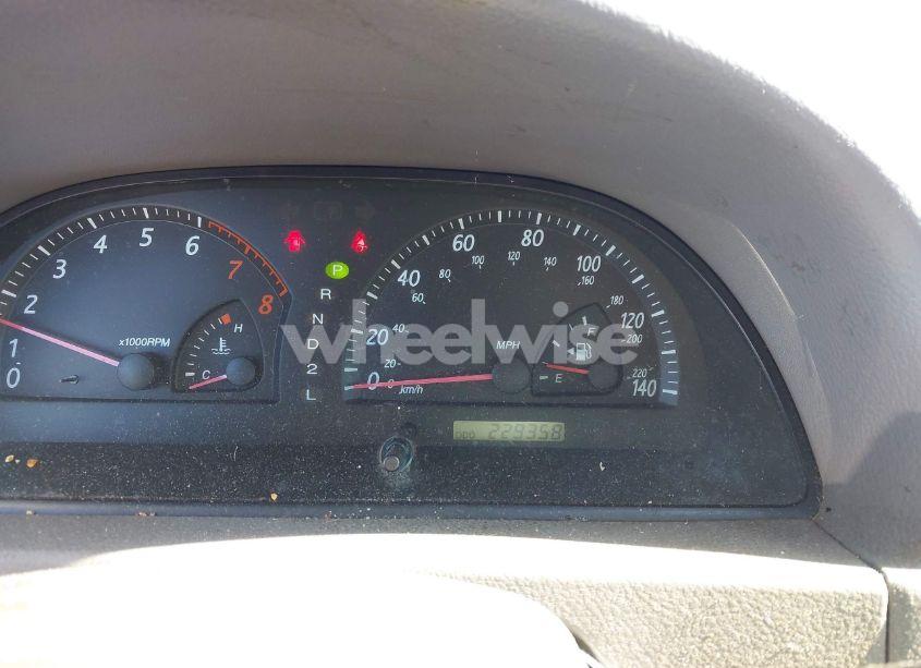 Photo 7 of 2003 Toyota Camry LE (VIN 4T1BE32K33U645857)