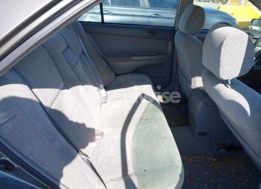 Photo 8 of 2003 Toyota Camry LE (VIN 4T1BE32K33U645857)