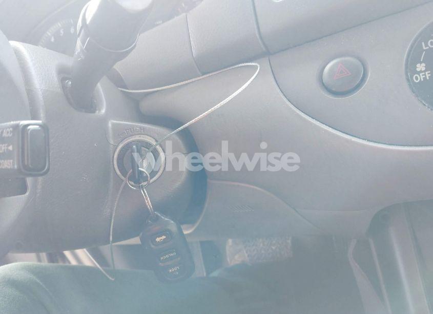 Photo 11 of 2003 Toyota Camry LE (VIN 4T1BE32K33U675943)