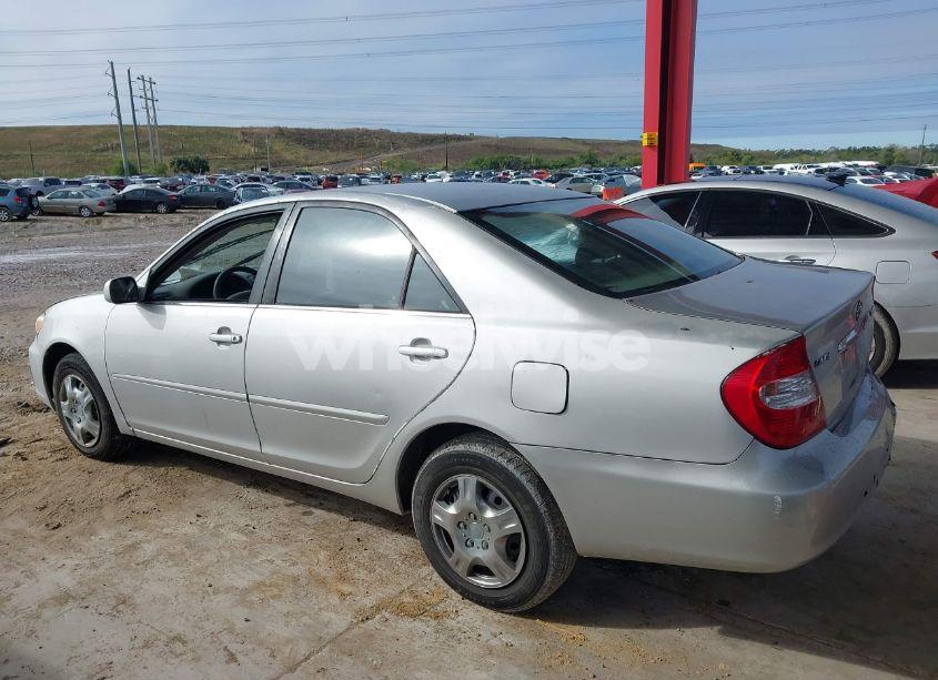 Photo 14 of 2003 Toyota Camry LE (VIN 4T1BE32K33U675943)