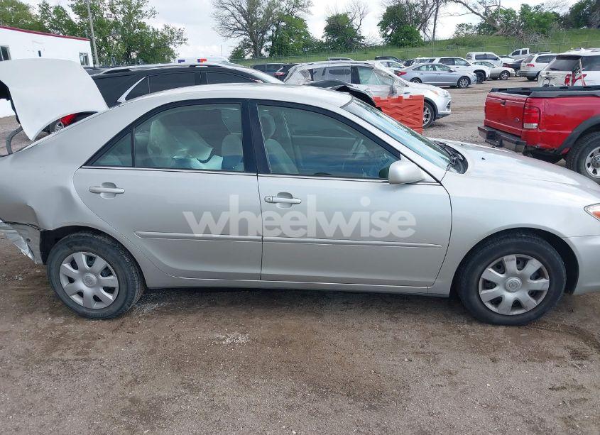 Photo 14 of 2003 Toyota Camry LE (VIN 4T1BE32K33U702686)