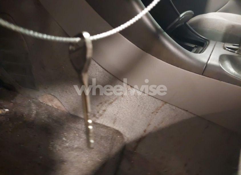 Photo 11 of 2003 Toyota Camry LE (VIN 4T1BE32K33U736398)