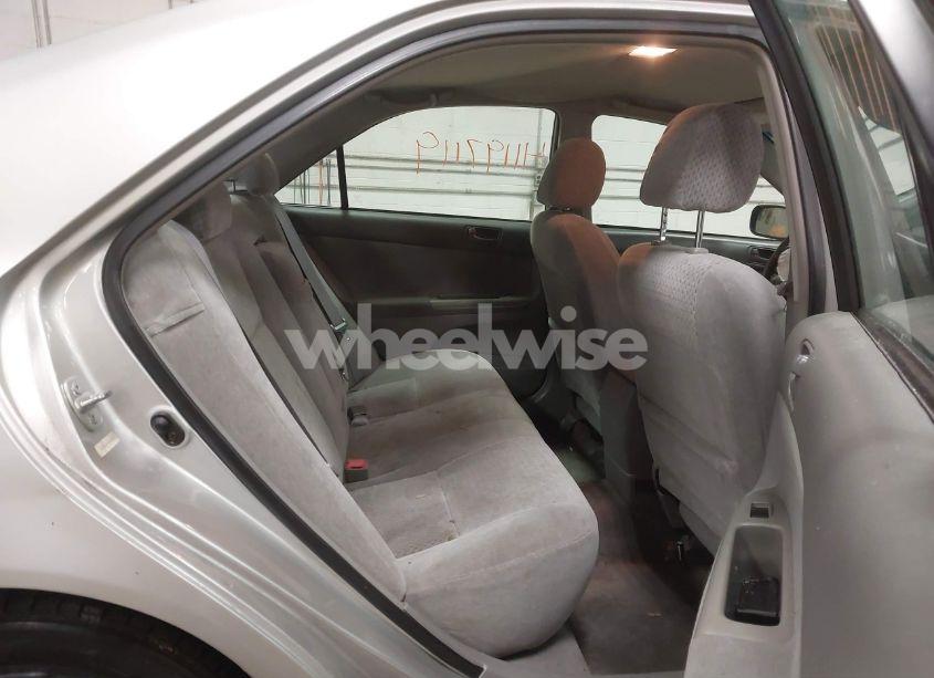 Photo 8 of 2003 Toyota Camry LE (VIN 4T1BE32K33U743805)