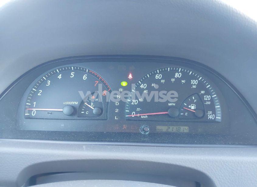 Photo 7 of 2003 Toyota Camry LE (VIN 4T1BE32K33U745778)