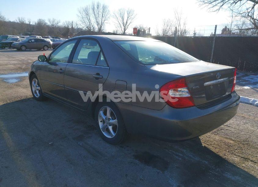 Photo 3 of 2003 Toyota Camry XLE (VIN 4T1BE32K33U766050)
