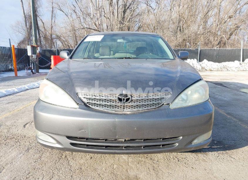 Photo 6 of 2003 Toyota Camry XLE (VIN 4T1BE32K33U766050)