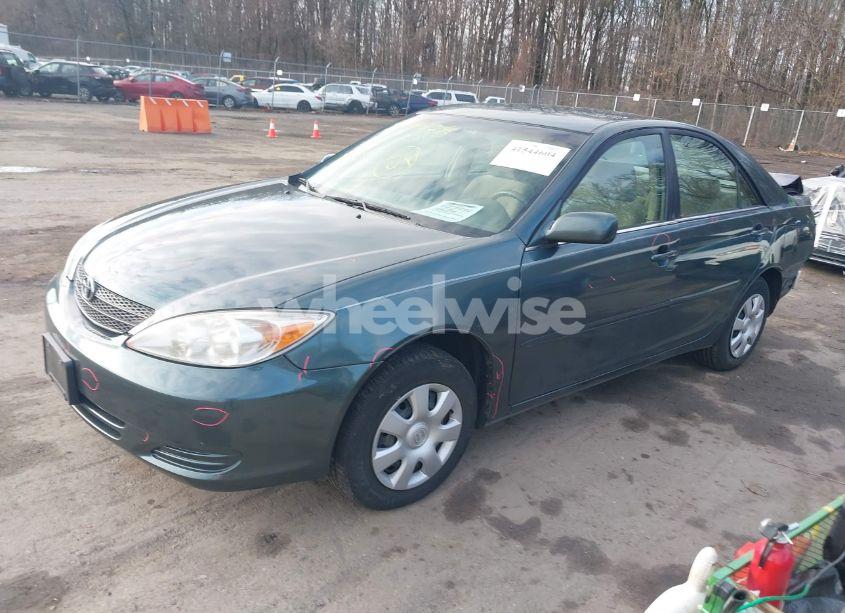 Photo 2 of 2003 Toyota Camry LE (VIN 4T1BE32K33U783236)