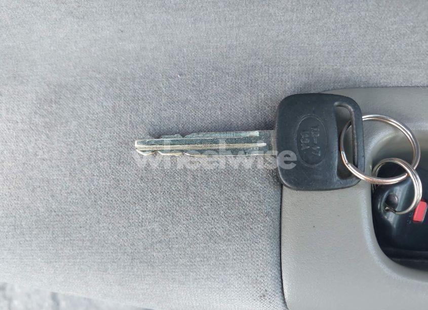 Photo 11 of 2004 Toyota Camry LE (VIN 4T1BE32K34U303200)